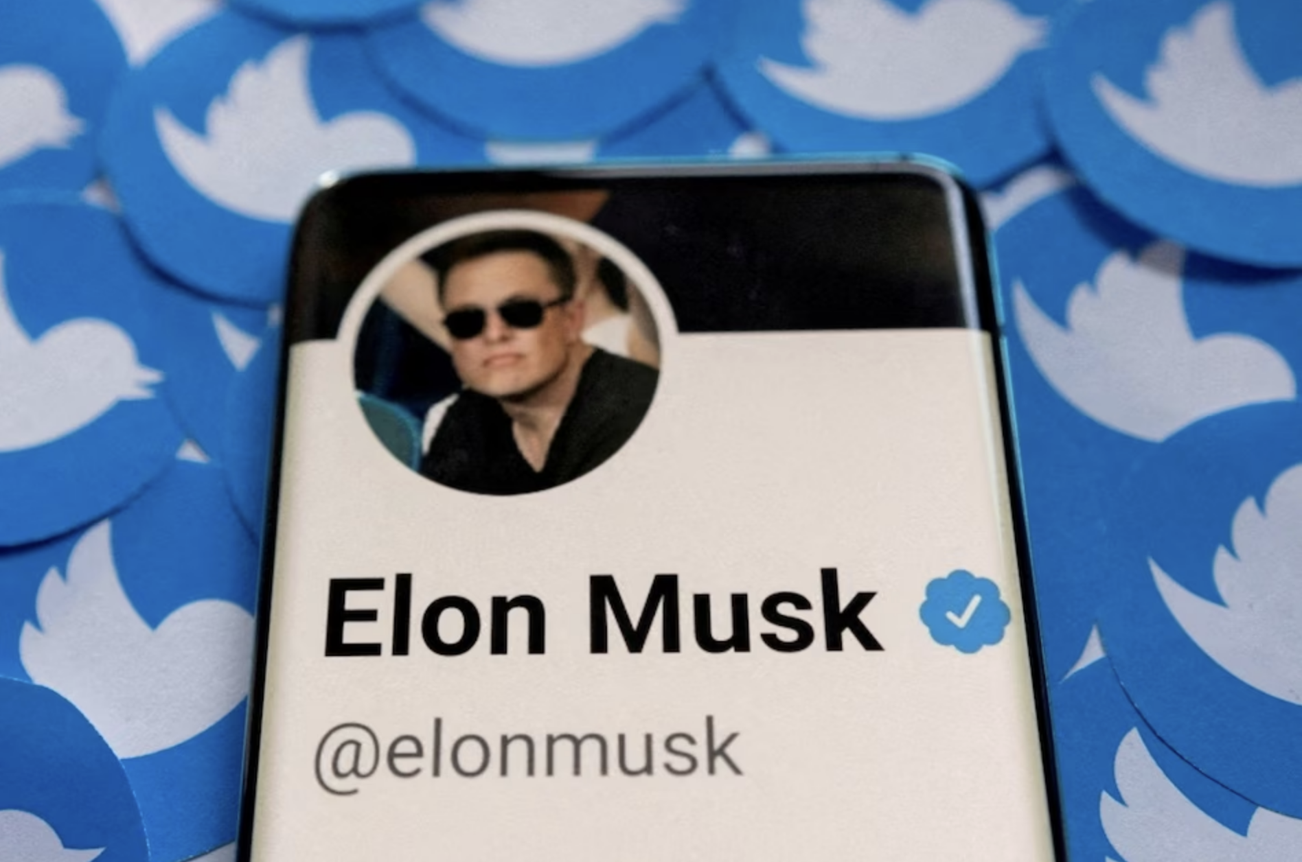 Elon Musk's X in Legal Battle: Ex-Twitter Chairman Demands $20 Million in Shares